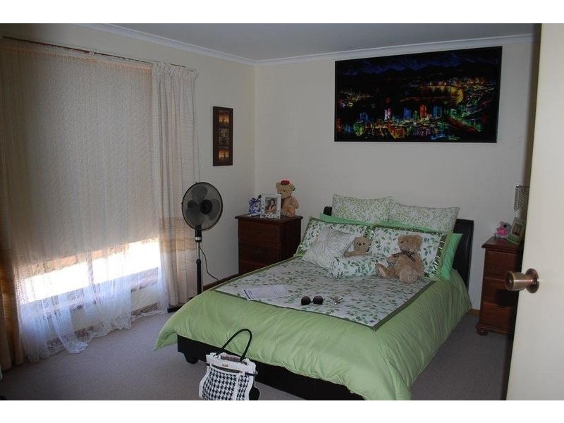 28 Saphire Road, Morphett Vale SA 5162