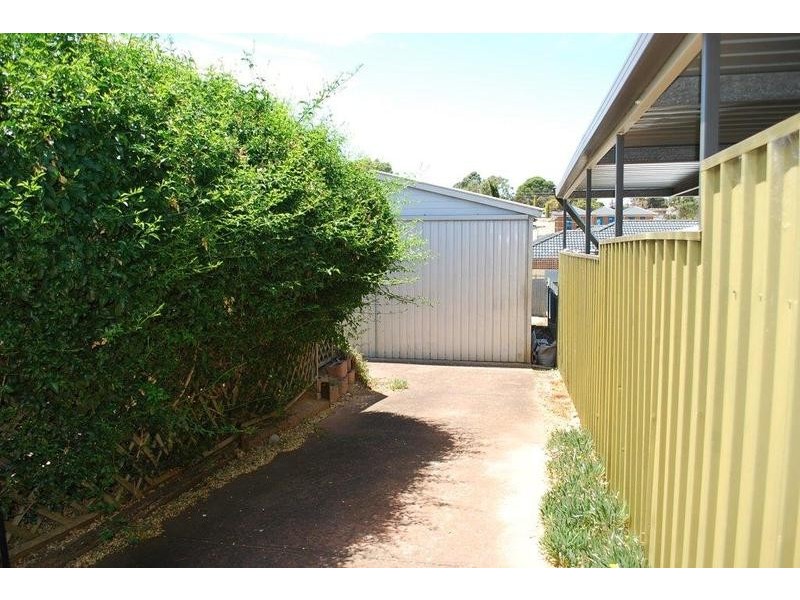 28 Saphire Road, Morphett Vale SA 5162