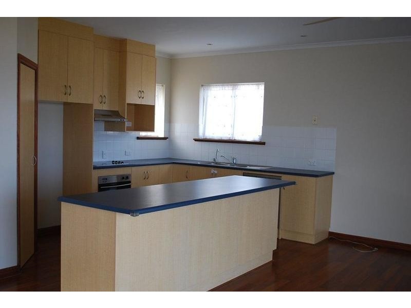 4 Sunset Court, O’sullivan Beach SA 5166