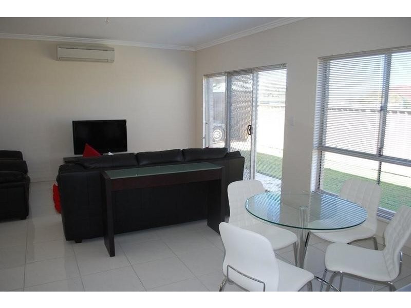 33 Taunton Parade, Christies Beach SA 5165