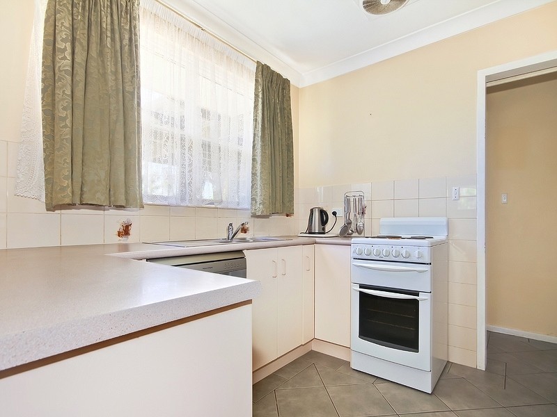 4 Corpe Avenue, Port Noarlunga SA 5167