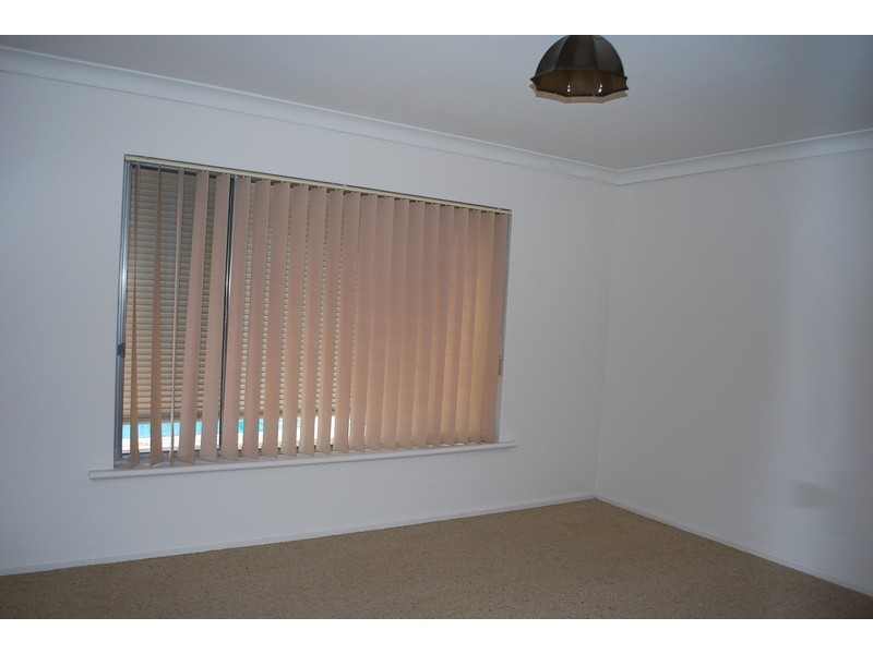 16 Carbenet Drive, Hackham SA 5163