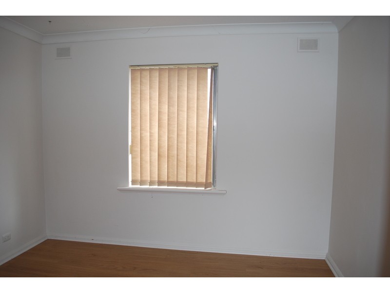 16 Carbenet Drive, Hackham SA 5163