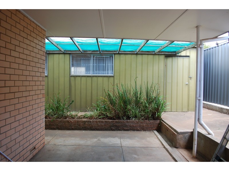 16 Carbenet Drive, Hackham SA 5163