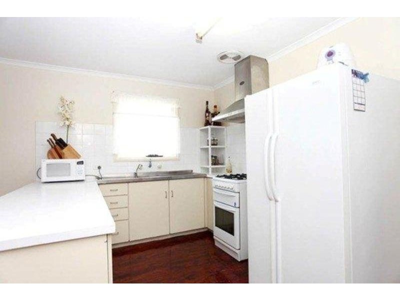 8 Minorca  Crescent, Hackham West SA 5163