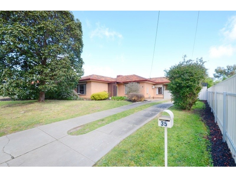 35 Parkview Rise, Hackham SA 5163