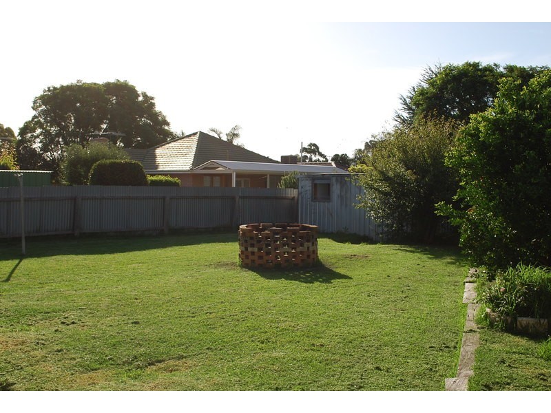 3 Valleyview Crescent, Hackham West SA 5163