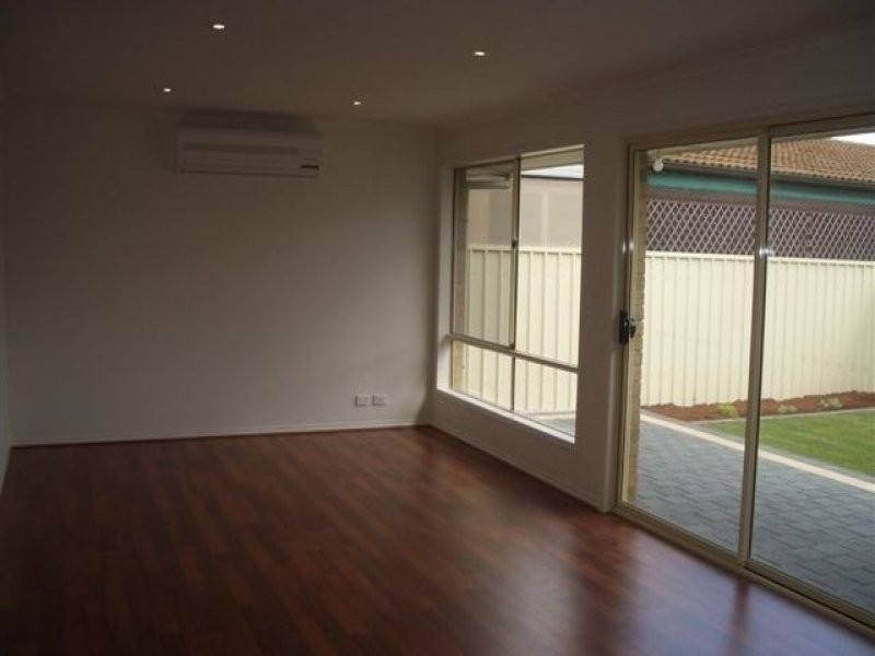 8 Argyle Street, Moana SA 5169