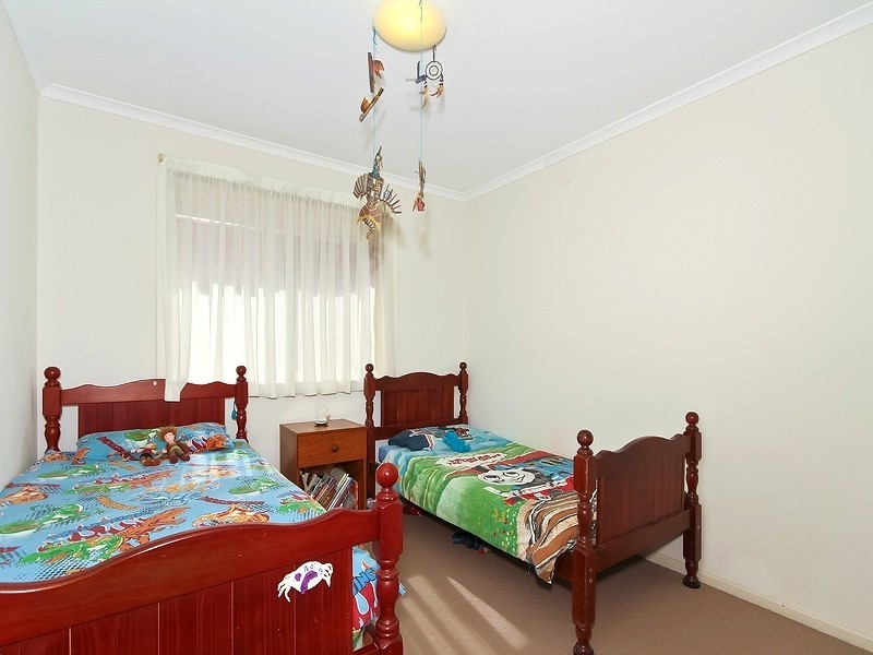 11 Fuschia Street, Huntfield Heights SA 5163