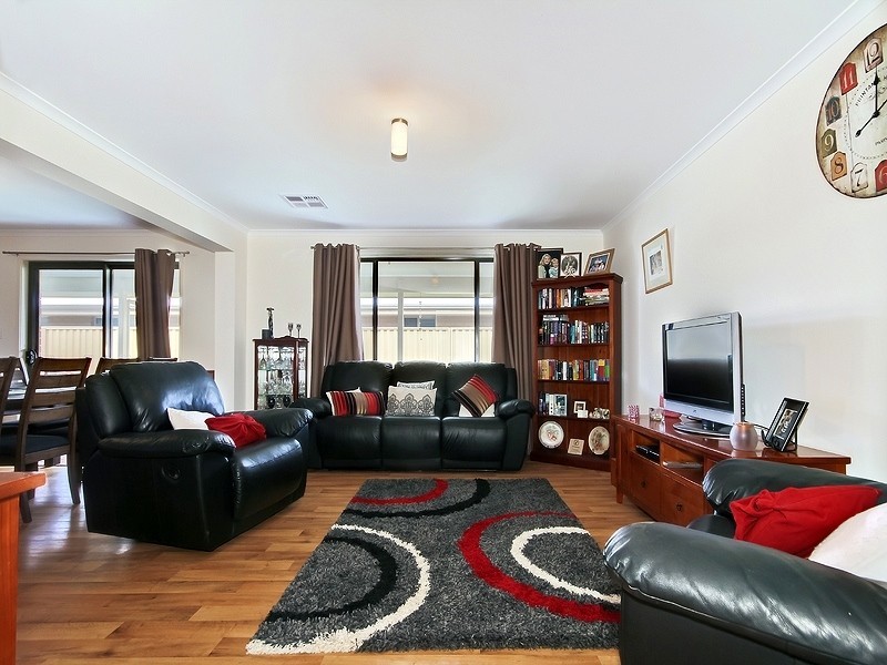 8 Shell Street, Seaford Meadows SA 5169