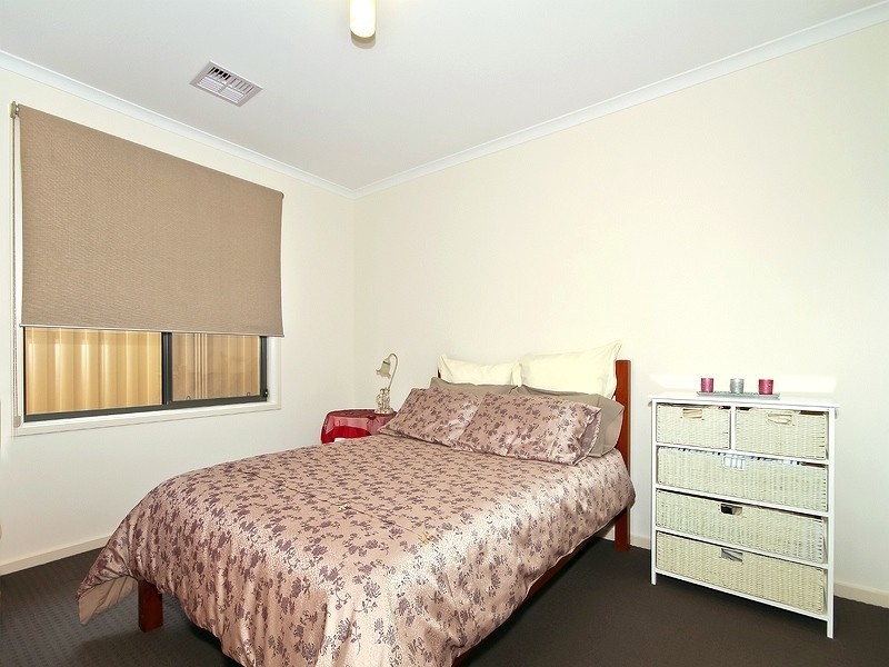 8 Shell Street, Seaford Meadows SA 5169