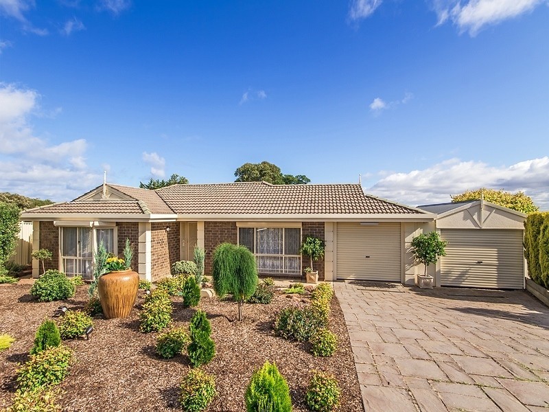 6 Preston Court, Moana SA 5169