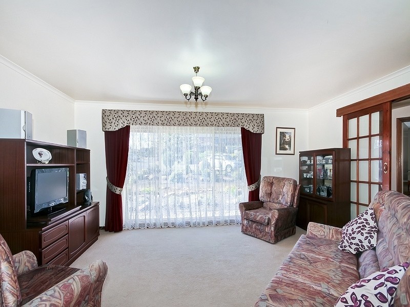 6 Preston Court, Moana SA 5169