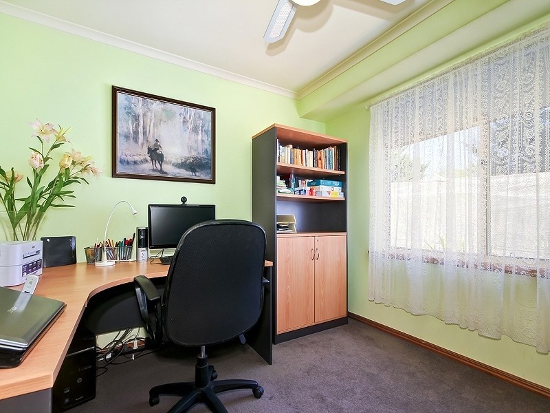 6 Preston Court, Moana SA 5169