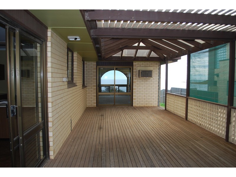 3 Mentone Parade, O’sullivan Beach SA 5166