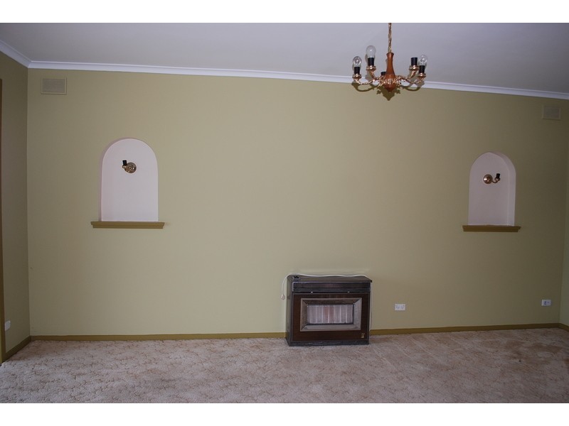 3 Mentone Parade, O’sullivan Beach SA 5166