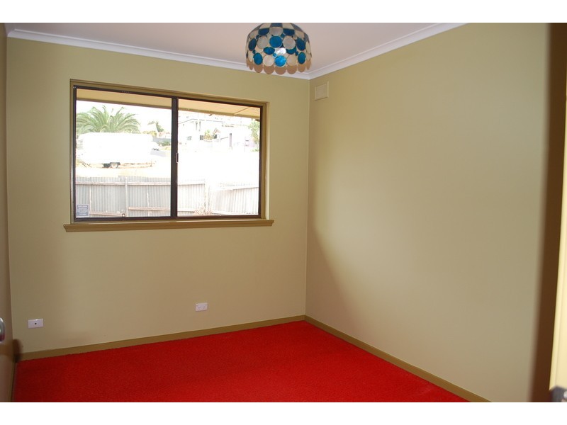 3 Mentone Parade, O’sullivan Beach SA 5166