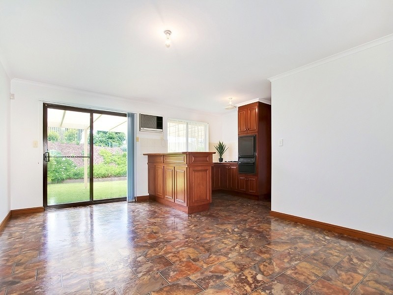 4a Featherstone Drive, Huntfield Heights SA 5163