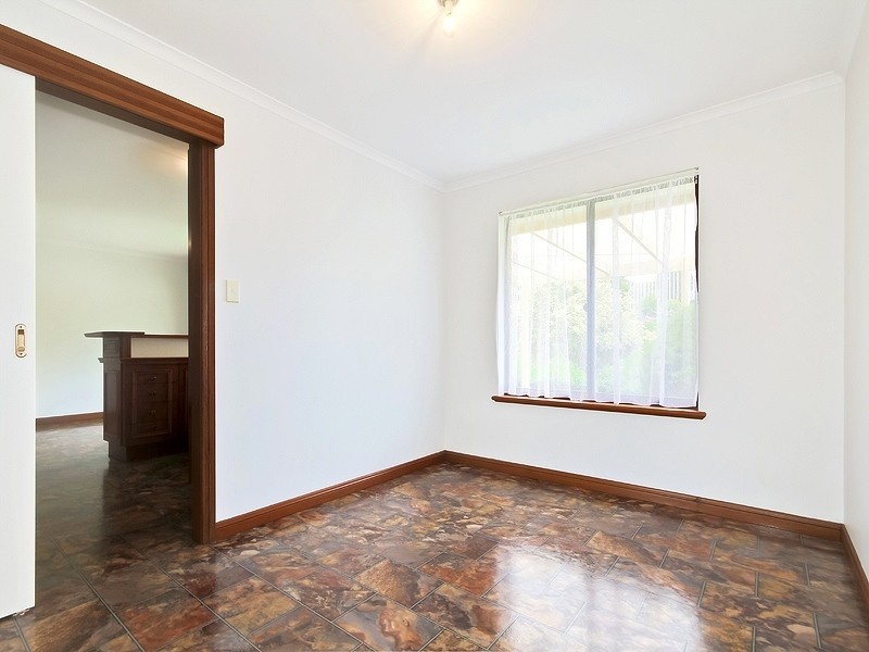 4a Featherstone Drive, Huntfield Heights SA 5163