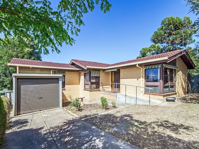 14  George Street, Hackham SA 5163