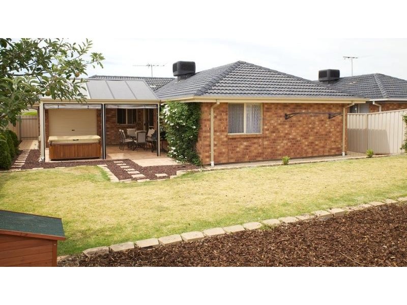 83 Pridham Boulevard, Aldinga Beach SA 5173