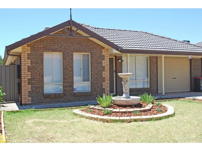 8 Navigator Crescent, Seaford Rise SA 5169