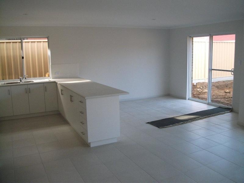 18 Miranda Place, Seaford Meadows SA 5169