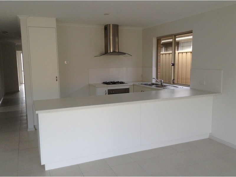 18 Miranda Place, Seaford Meadows SA 5169