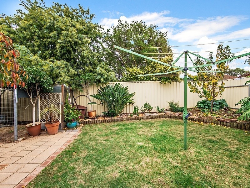 27 Ray Avenue, Morphett Vale SA 5162