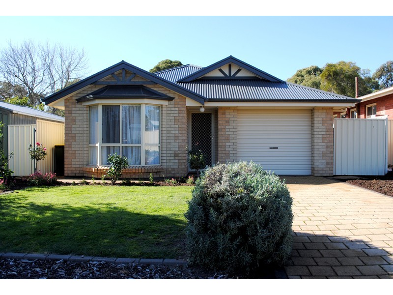 10 Karyn Crescent, Morphett Vale SA 5162