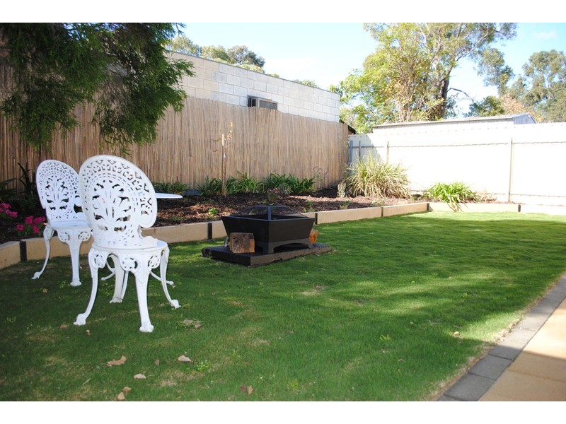 10 Karyn Crescent, Morphett Vale SA 5162