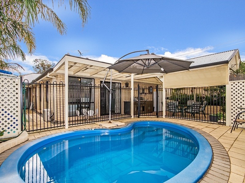 1 Suzanne Avenue, Morphett Vale SA 5162