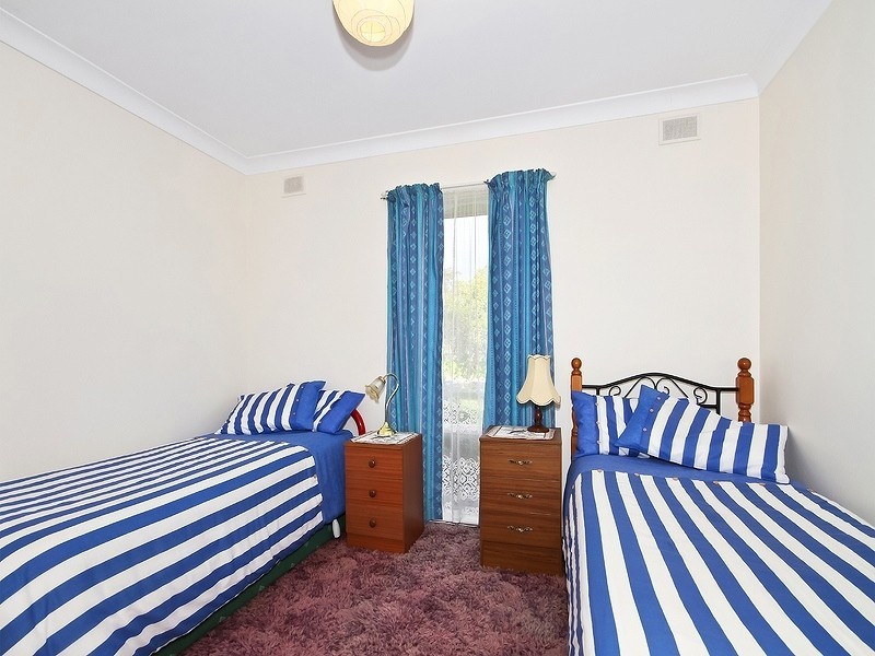 25 Suffolk Drive, Morphett Vale SA 5162