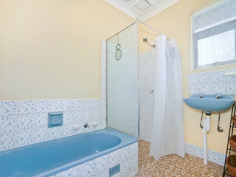 25 Suffolk Drive, Morphett Vale SA 5162