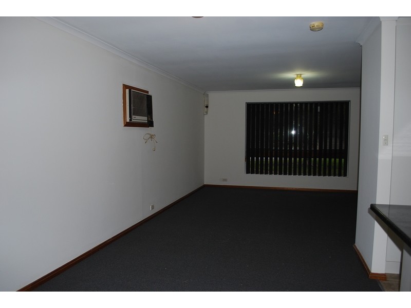 22 Woocalla Street, O’sullivan Beach SA 5166