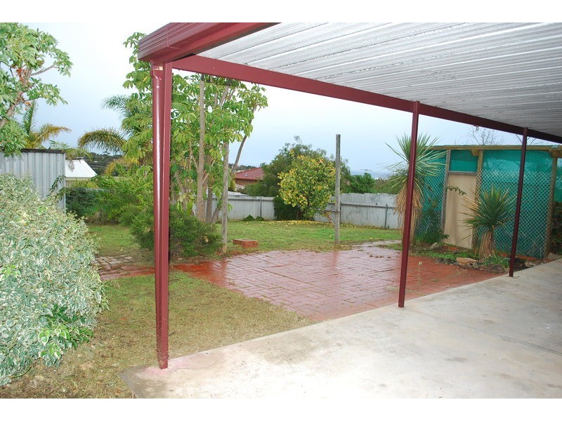 22 Woocalla Street, O’sullivan Beach SA 5166