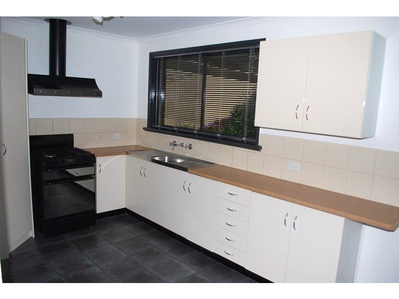 34 Heysen Drive, Trott Park SA 5158