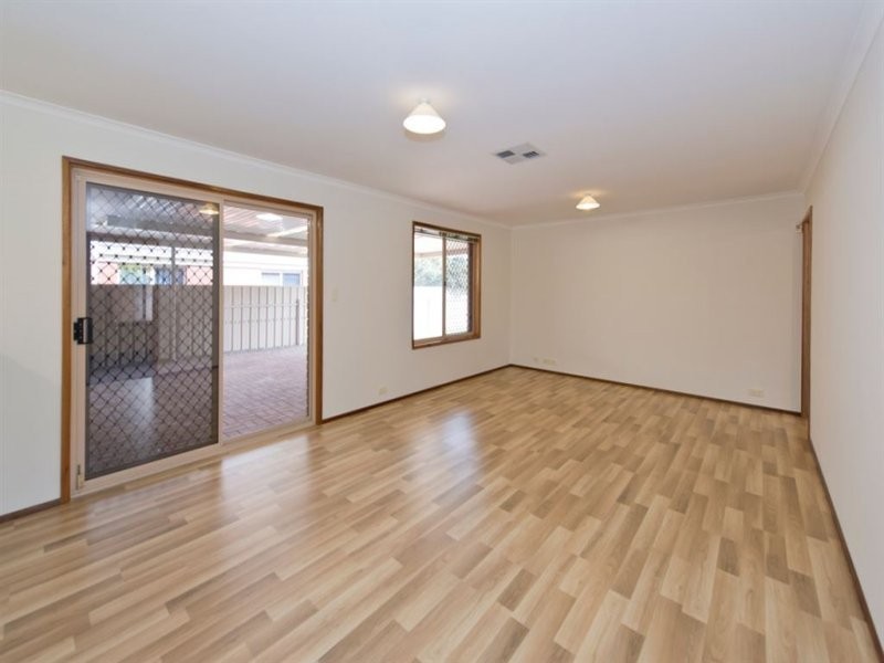 27 Endeavour Drive, Seaford Rise SA 5169