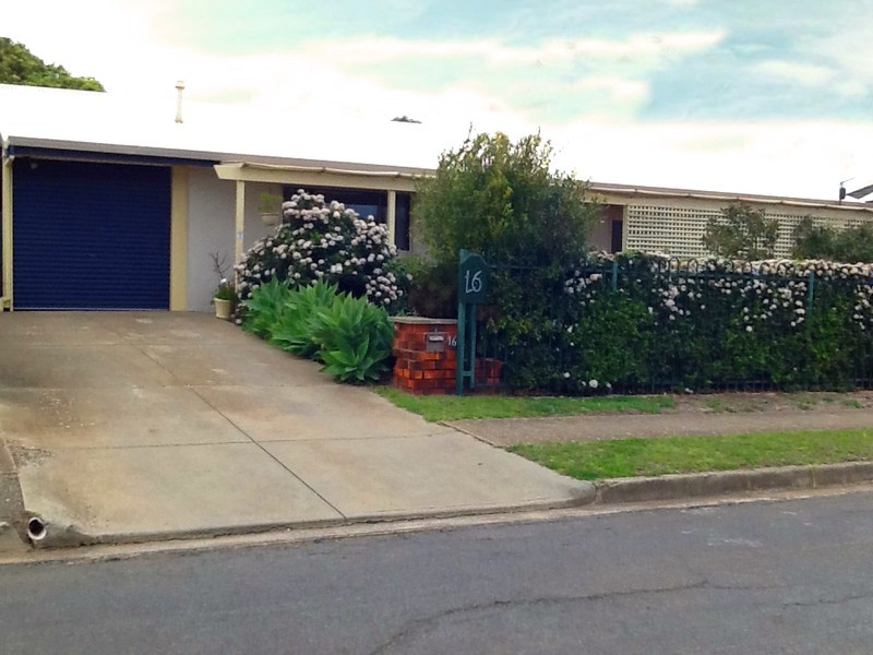 16 Overland Terrace, Christies Beach SA 5165