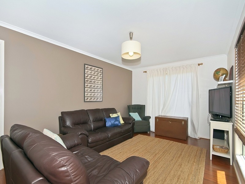 11 De-Caux Avenue, Port Willunga SA 5173