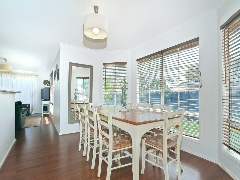 11 De-Caux Avenue, Port Willunga SA 5173
