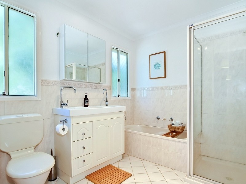 11 De-Caux Avenue, Port Willunga SA 5173