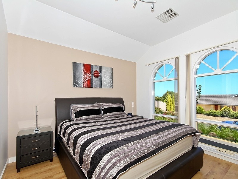 6 Spyglass Hill Circuit, Seaford Rise SA 5169