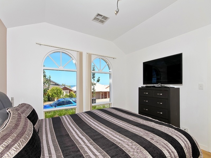 6 Spyglass Hill Circuit, Seaford Rise SA 5169