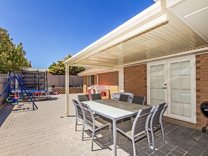 6 Spyglass Hill Circuit, Seaford Rise SA 5169