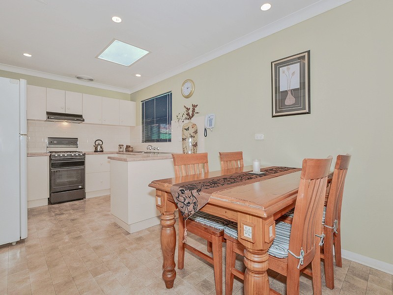 28 Doctors Road, Hackham SA 5163