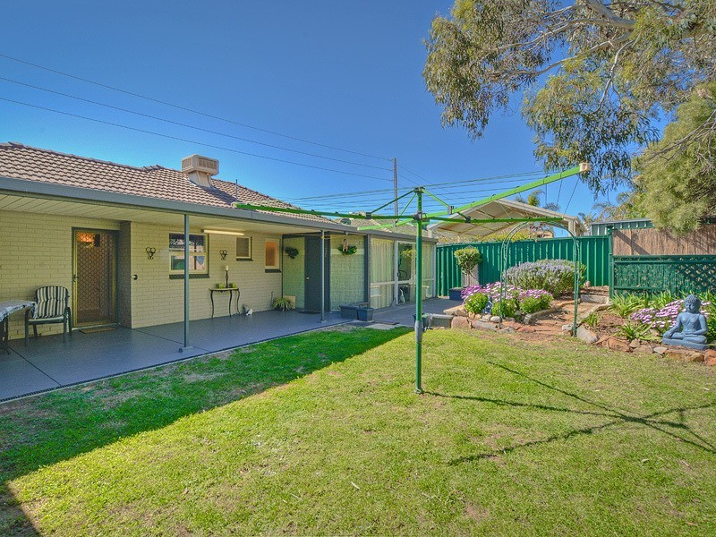 28 Doctors Road, Hackham SA 5163