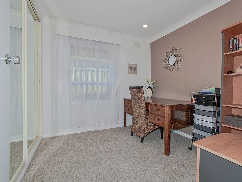 28 Doctors Road, Hackham SA 5163