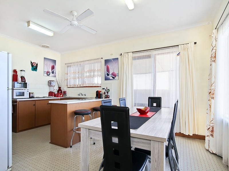 34 Esplanade, Christies Beach SA 5165