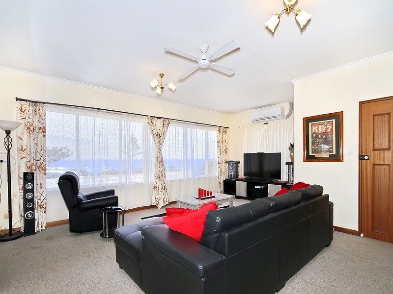 34 Esplanade, Christies Beach SA 5165